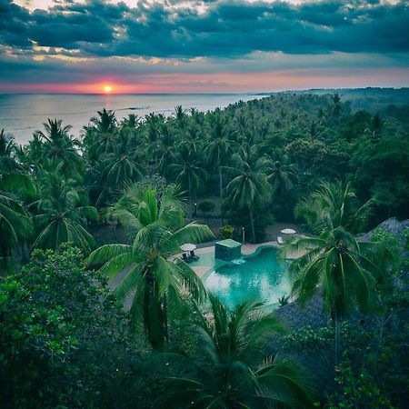 Clandestino Beach Resort Parrita Luaran gambar
