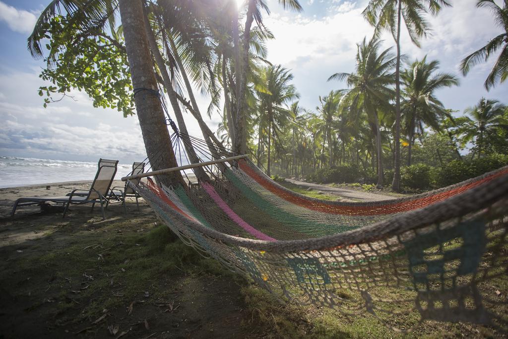 Clandestino Beach Resort Parrita Luaran gambar