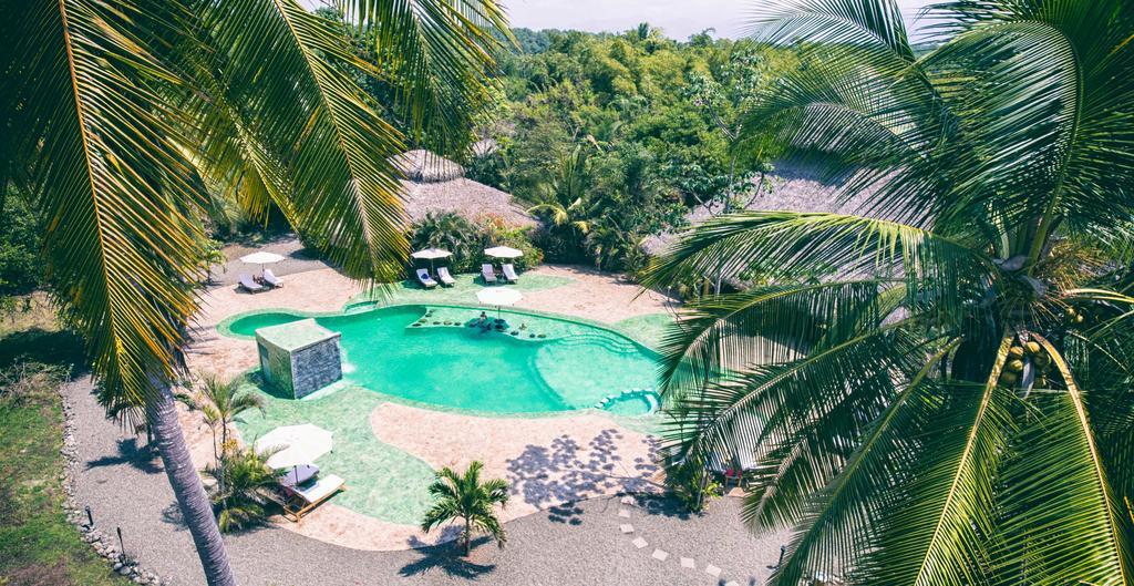 Clandestino Beach Resort Parrita Luaran gambar