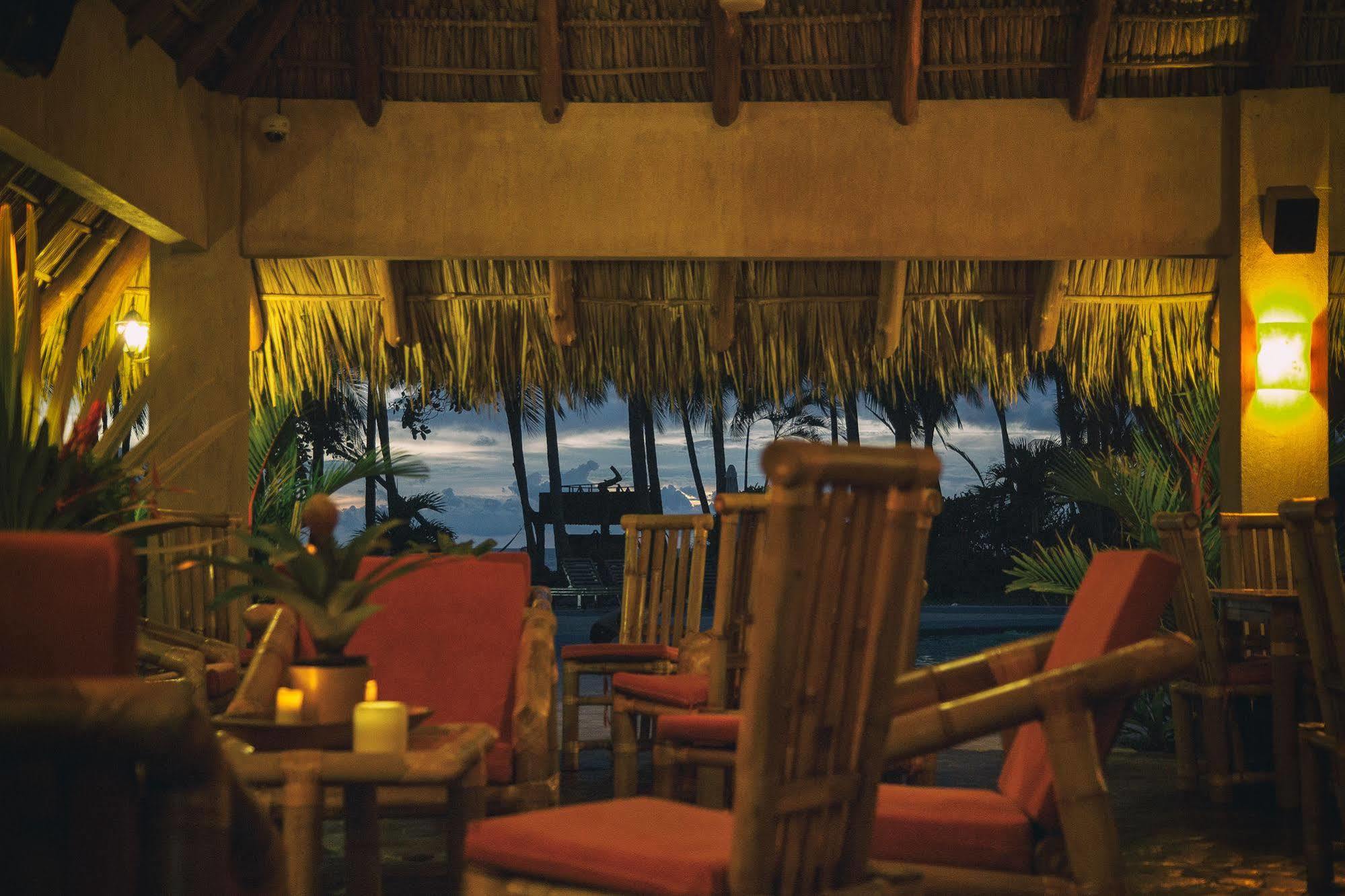 Clandestino Beach Resort Parrita Luaran gambar