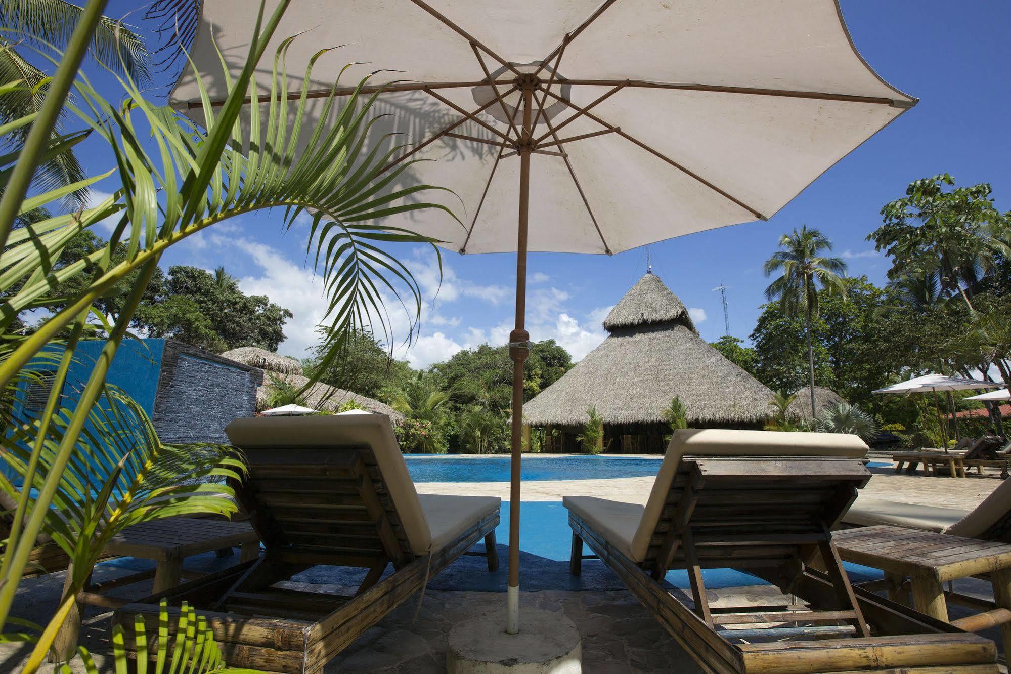 Clandestino Beach Resort Parrita Luaran gambar