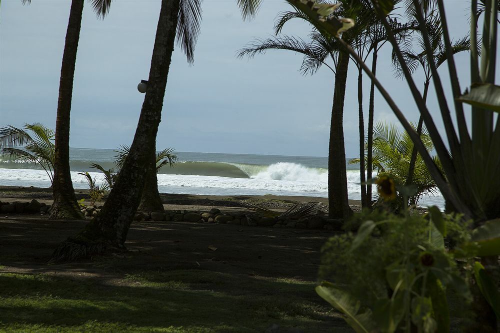 Clandestino Beach Resort Parrita Luaran gambar
